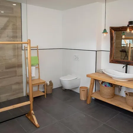 Hiska B&n * Podlehnik